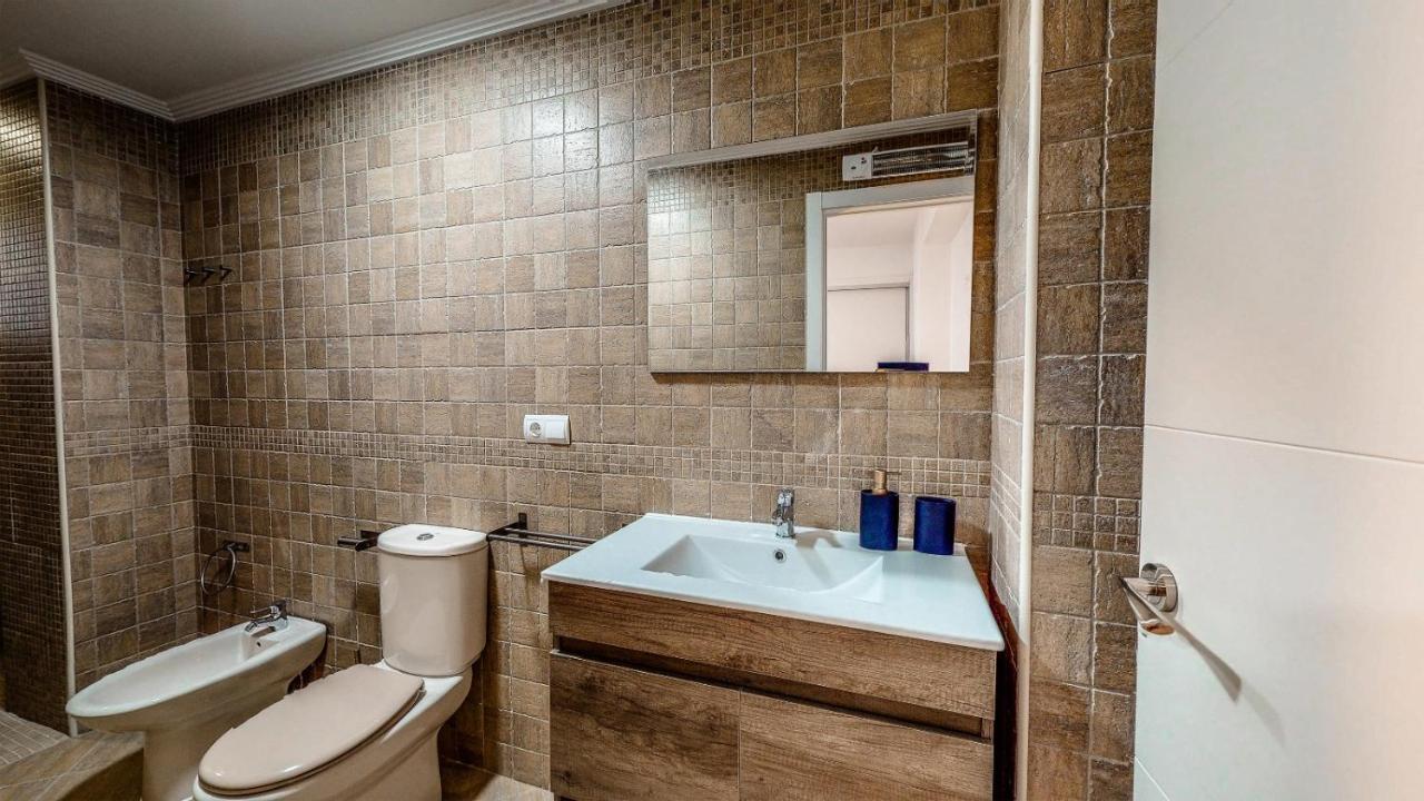 Holisplace- Lovely Apartment In Downtown Аликанте Экстерьер фото