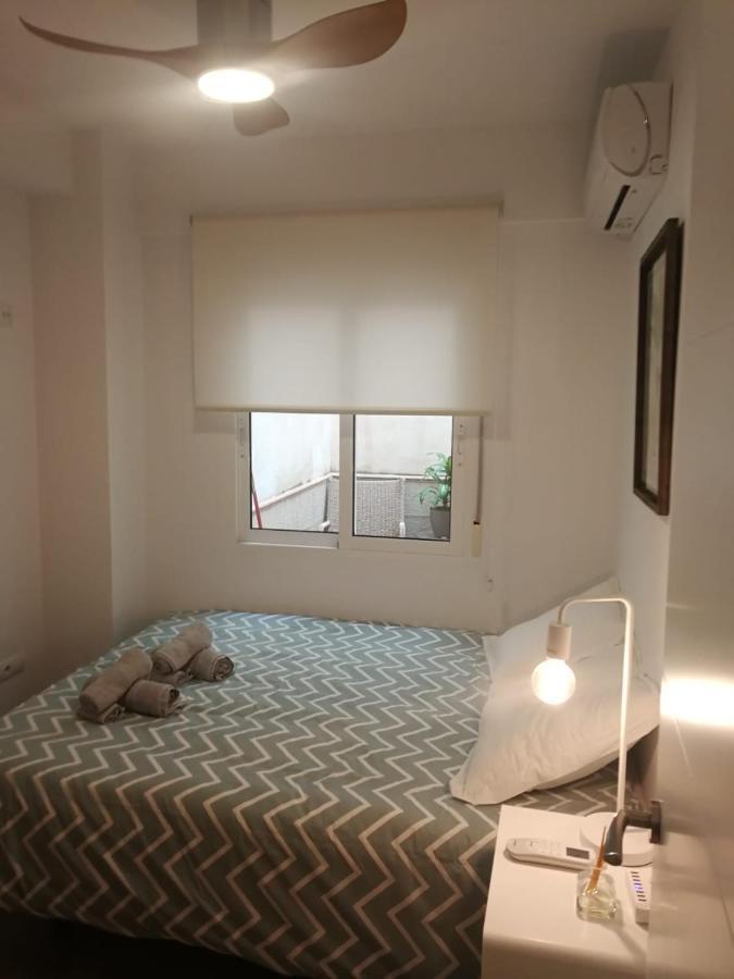 Holisplace- Lovely Apartment In Downtown Аликанте Экстерьер фото